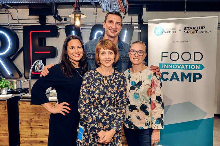 Sanja Stankovic, Wladimir Klitschko, Tatjana Kiel und Sina Gritzuhn - © stefangroenveld