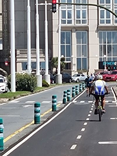 Sichere Radwege wo zuvor Autos fuhren in A Coruña Nordspanien - © Provotainment Martin Gaedt