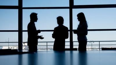 In Sachen Boni-Zahlungen sind Vorgesetzte und Mitarbeiter häufig unterschiedlicher Meinung. - DigitalVision/Getty Images