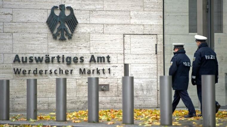 Wer für das Außenministerium arbeitet, sollte bereit sein, häufig den Wohnort zu wechseln. - (Foto: dpa)