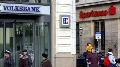 Genossenschaftsbanken und Sparkassen wollen die SMS-Tan als Sicherheitsverfahren im Onlinebanking abschaffen.