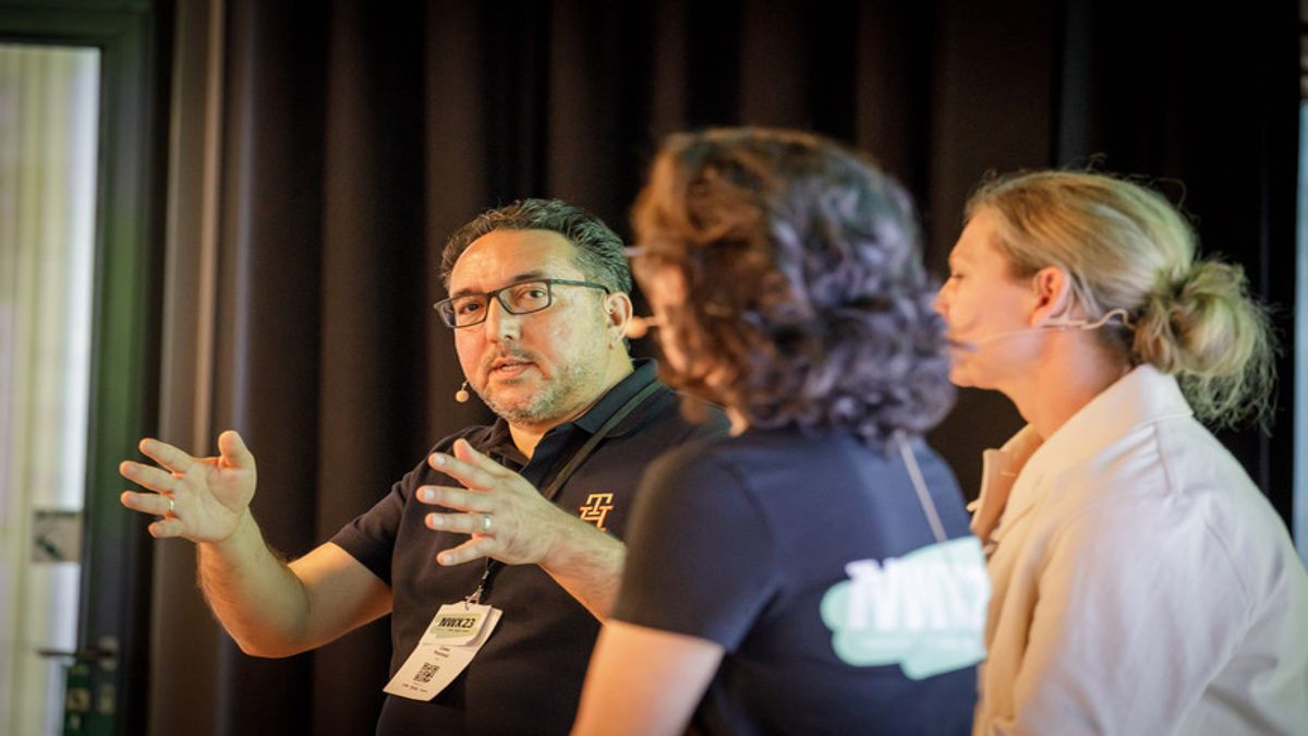 Hier ging es heiß her: SAP-Personalchef Cawa Younosi ließ sich mit Fragen "grillen" - Foto: Gordon Welters