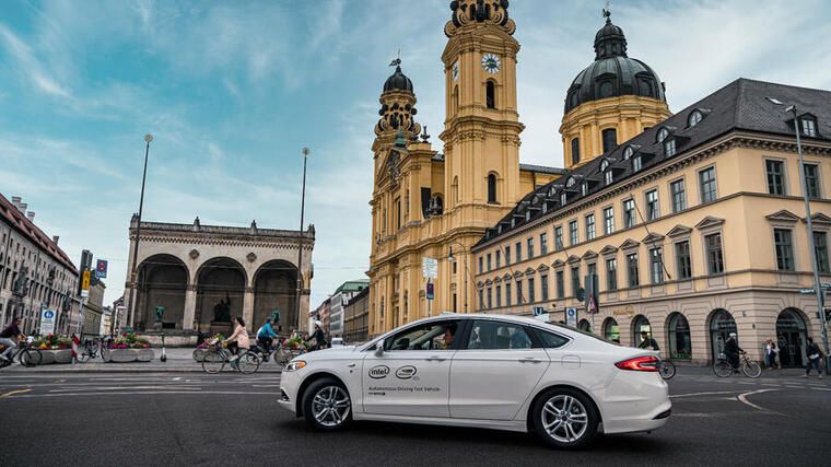 Test selbstfahrender Taxis in München - Foto: dpa