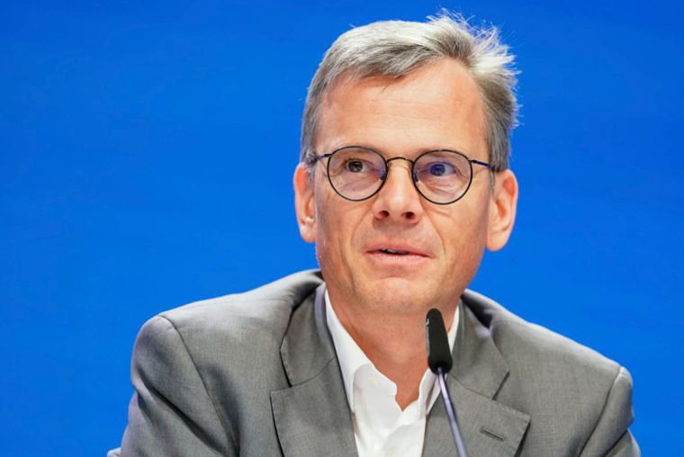 Dominik Asam ist seit März 2023 Finanzvorstand. - Foto: picture alliance/dpa