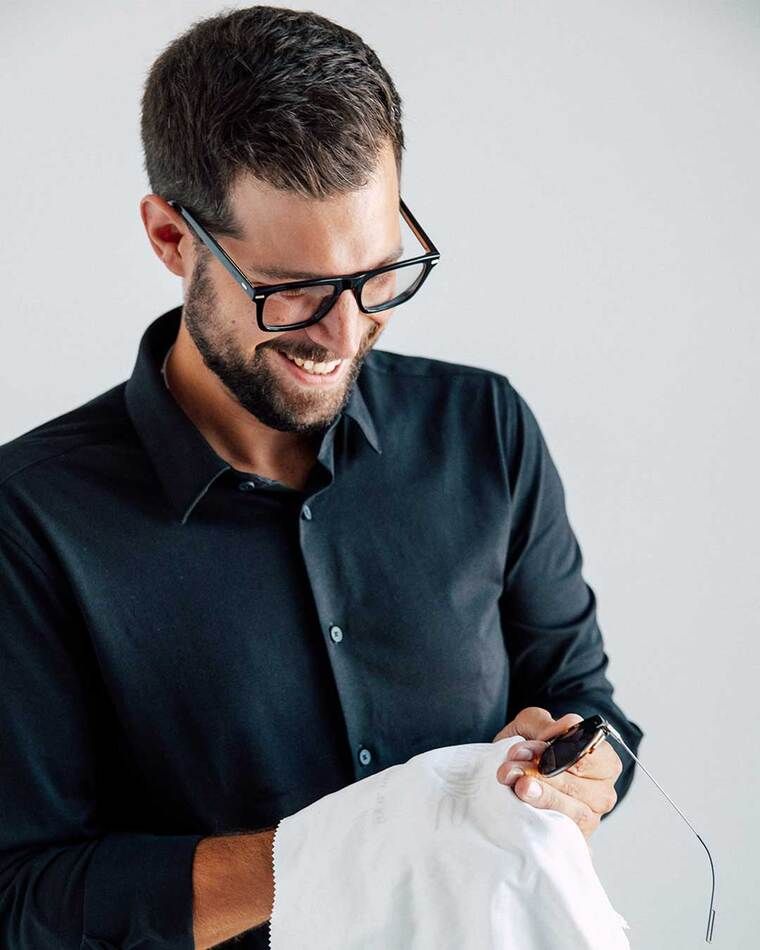 Augenoptikermeister und Kontaktlinsenoptiker Christoph Pichler