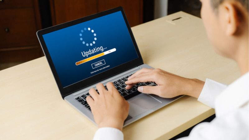 Derzeit zickt WSUS und bietet eine Updates an, was offenbar an einem Synchronisationsproblem liegt. (Quelle: pitinan - 123RF)